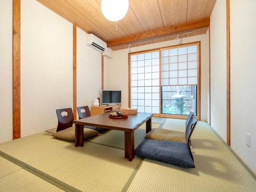 Tsurui Nijo 鶴居二条 Villa Kyoto 0*,